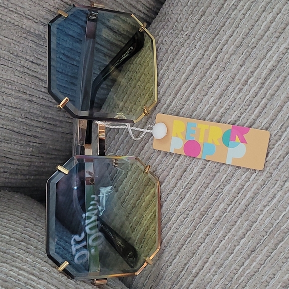 NEW TRENDY MIRRORED HEXAGONAL WOMAN SUNGLASSESC - Picture 4 of 4